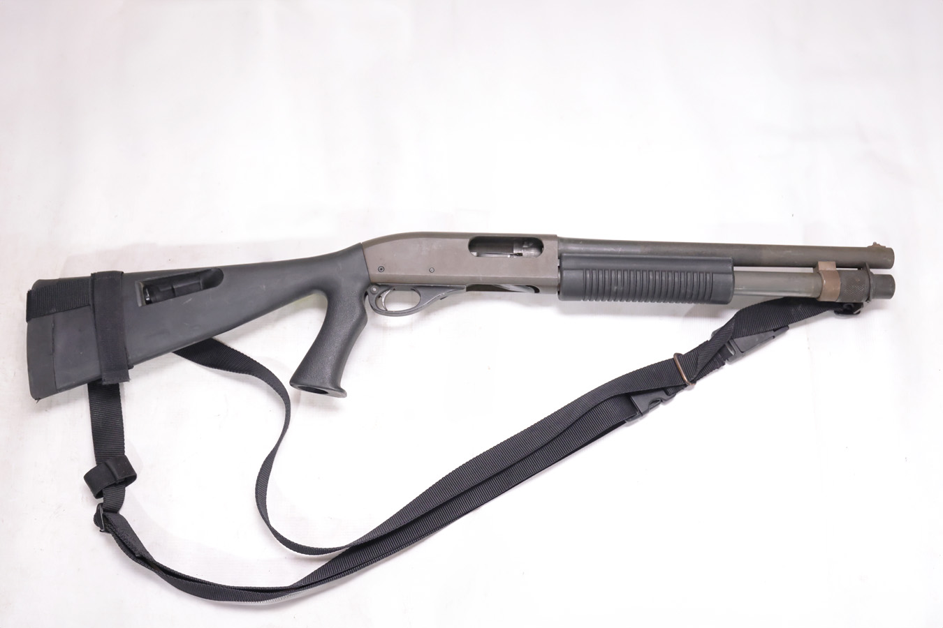 REMINGTON 870 Police Magnum 12 Gauge Police Trade-in Pistol Grip Shotguns with 14 Inch Barrel